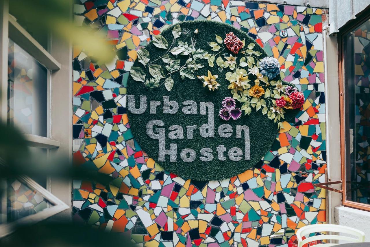 Urban Garden Hostel Lisbon Exterior photo